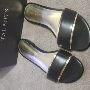 Nwt 𝅺Talbots candy sandals black 8m